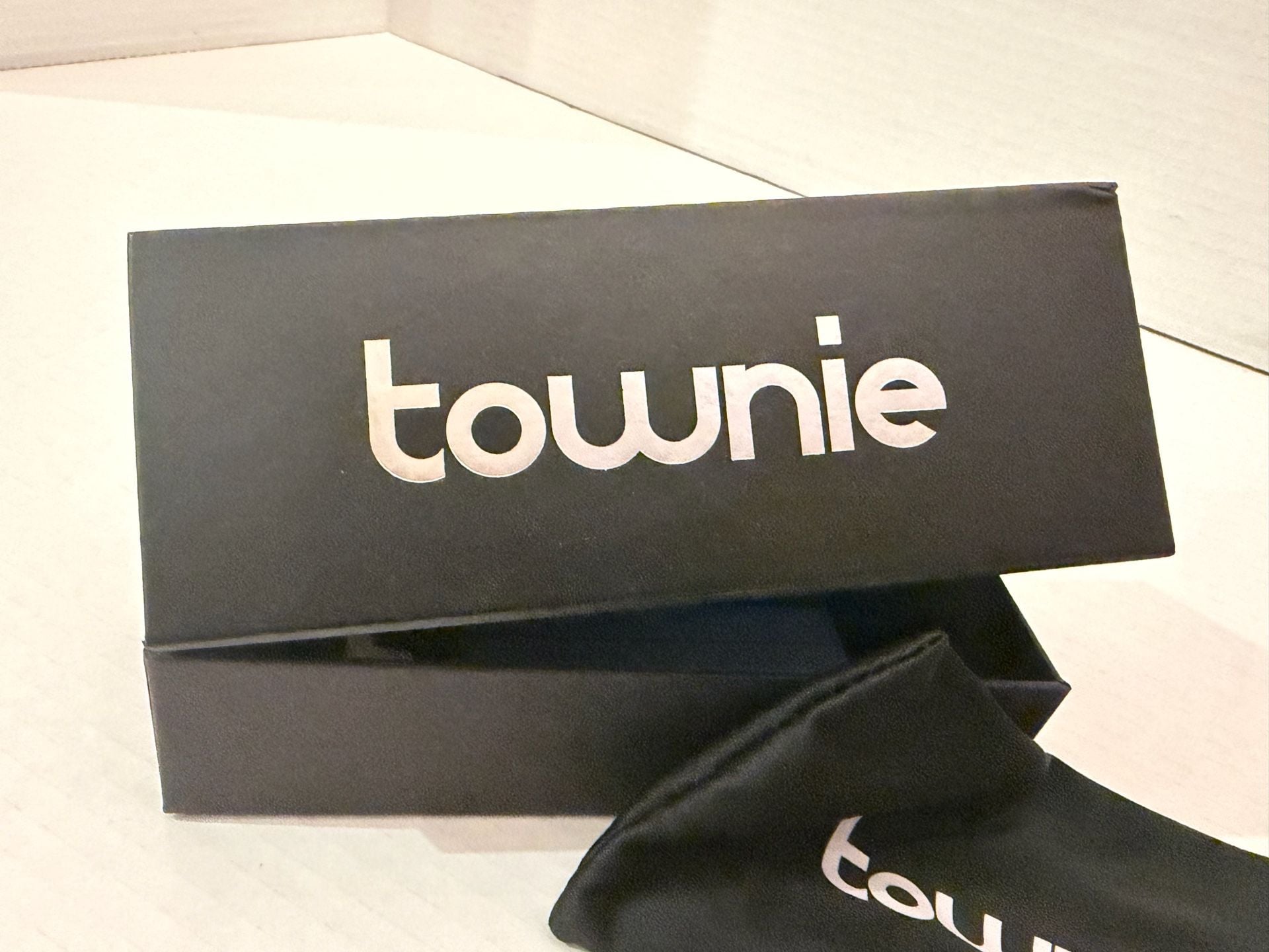Townie Seattle Skyline Sunglasses Blue with Case 6