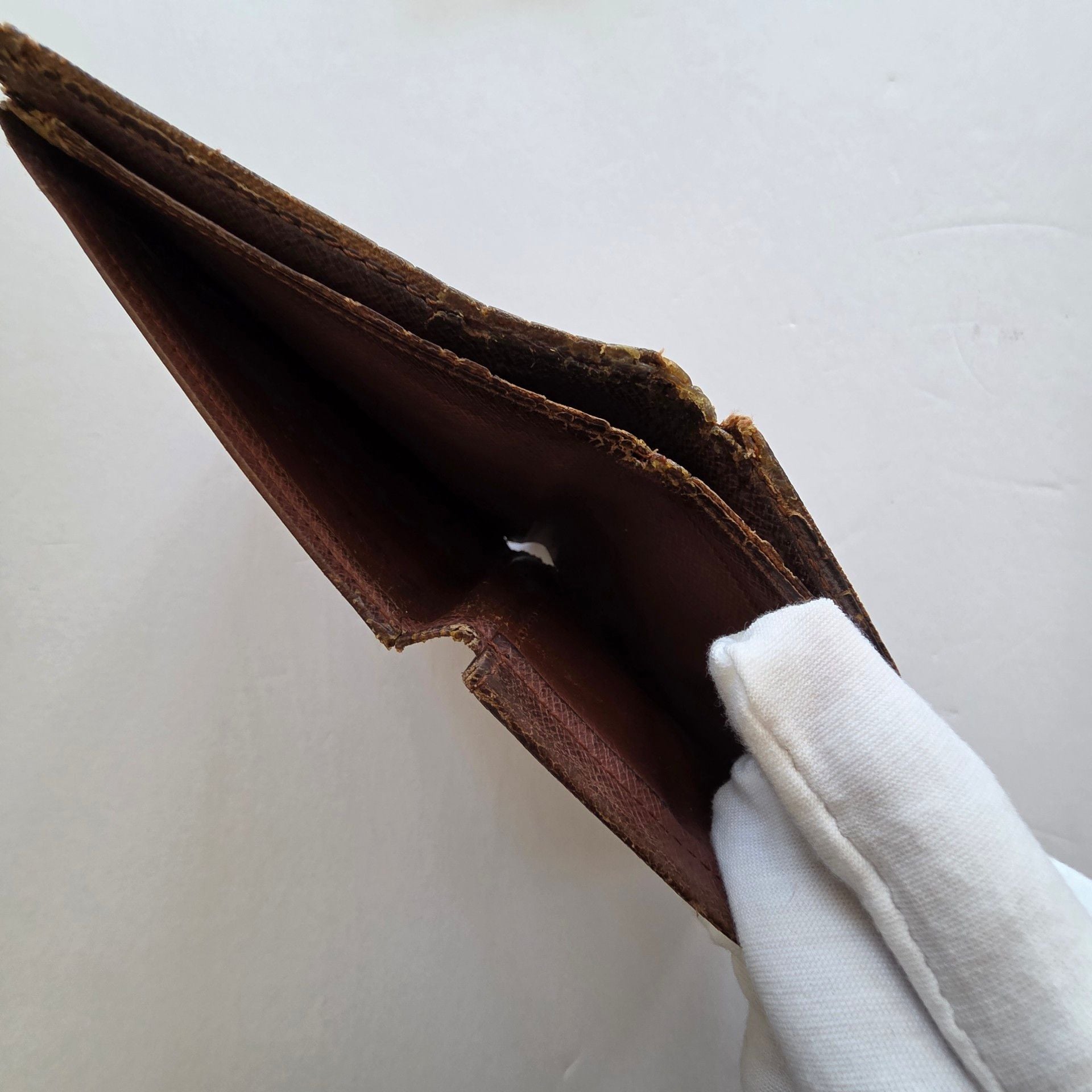 Louis Vuitton Monogram Wallet Brown Used 9