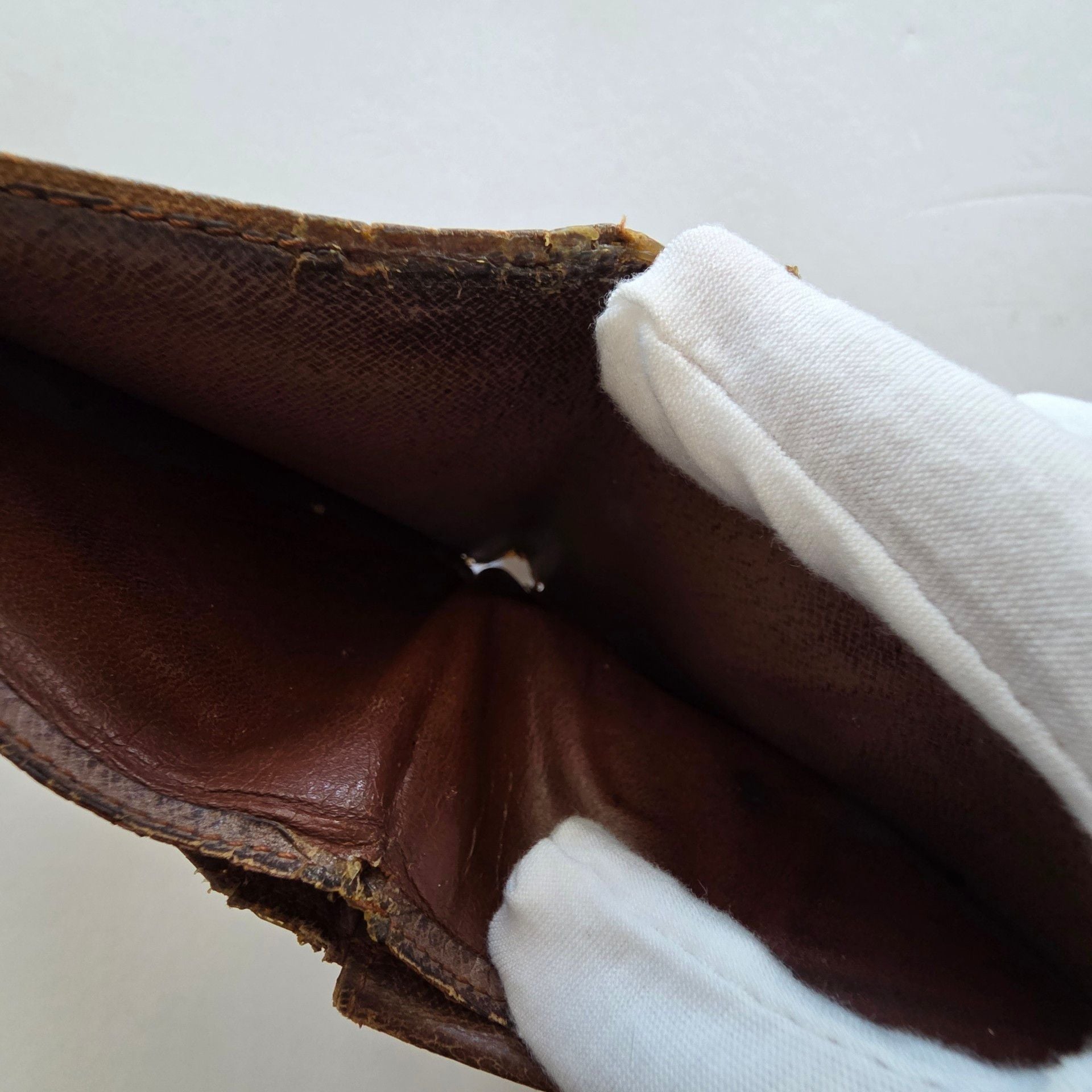 Louis Vuitton Monogram Wallet Brown Used 10