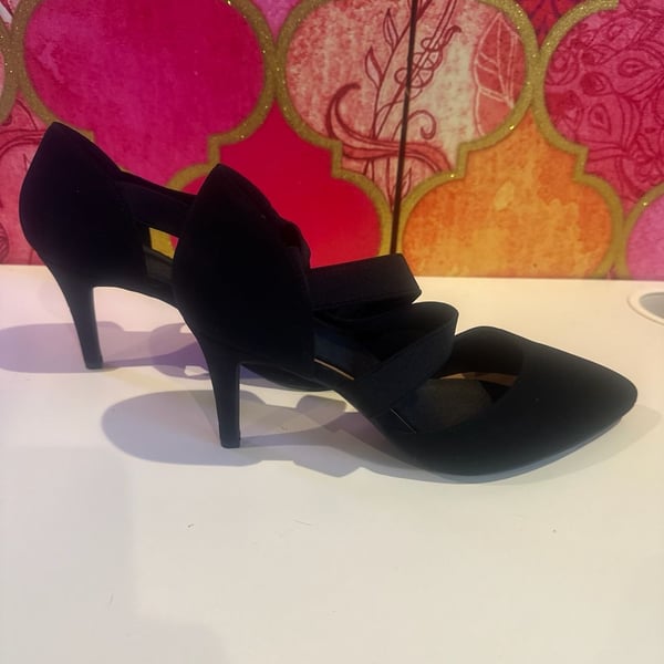 City Classified Neal-CC Pumps Black Heels