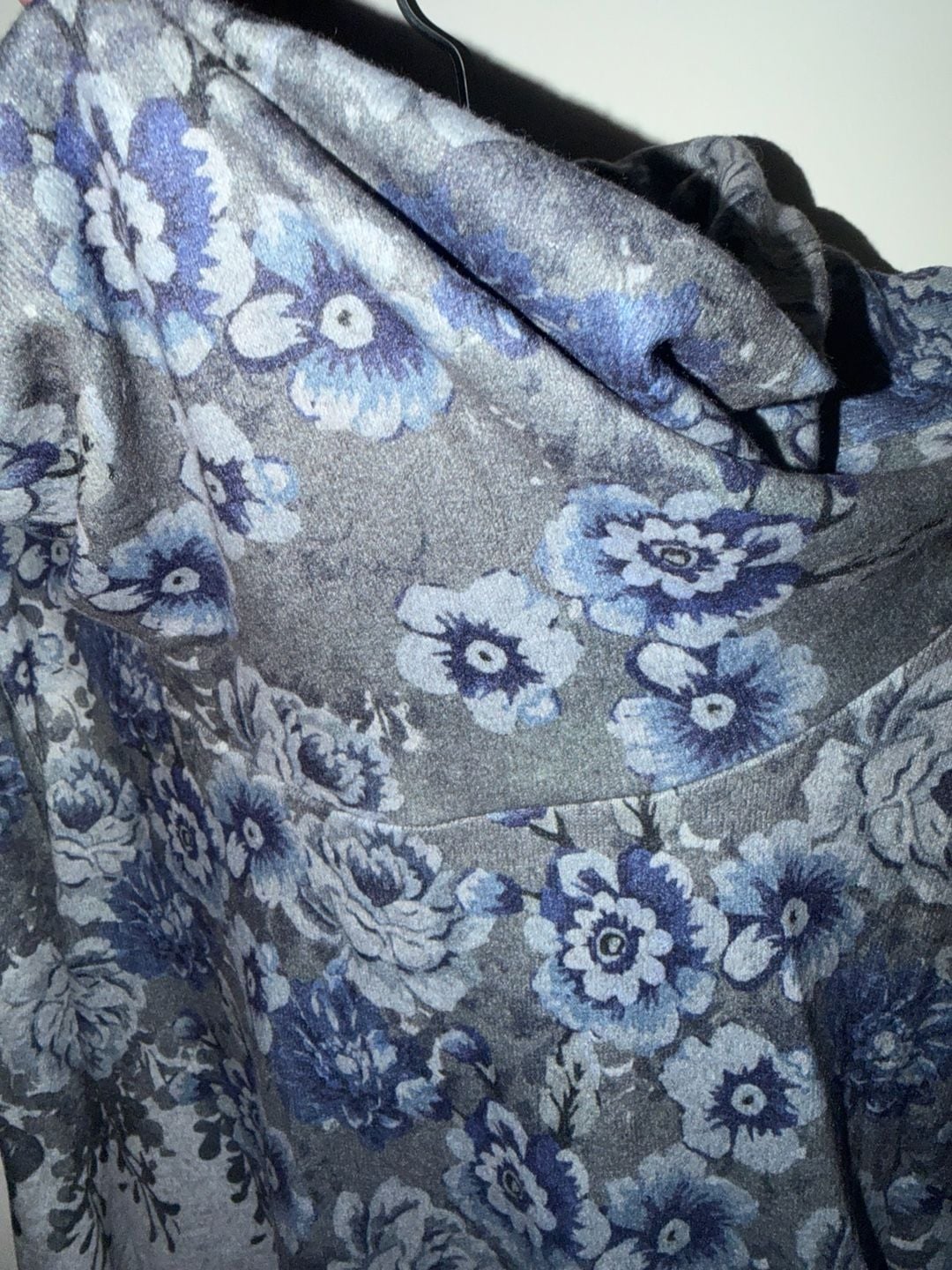 Bloomchic SOFT Floral Cowl Neck Tunic Size 10 Medium Grey Long Sleeve 3