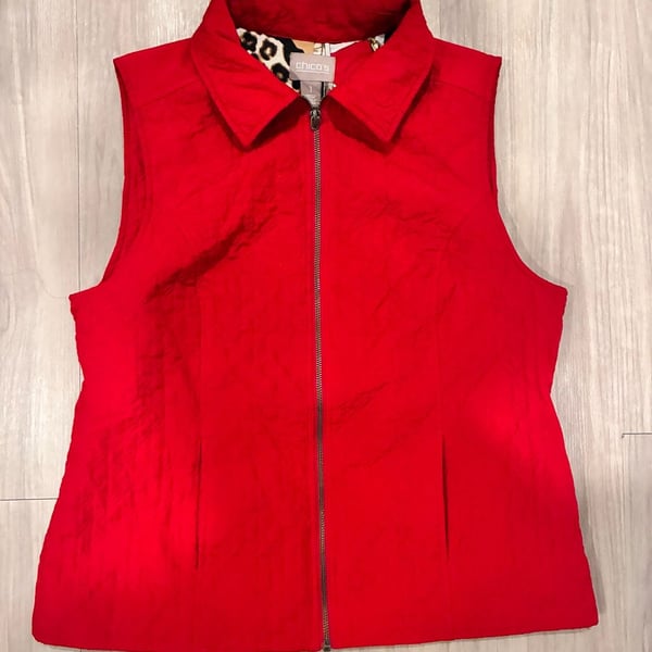 Chico'S Quilted Reversible Zip Vest Size 1 Red Leopard Print Chain