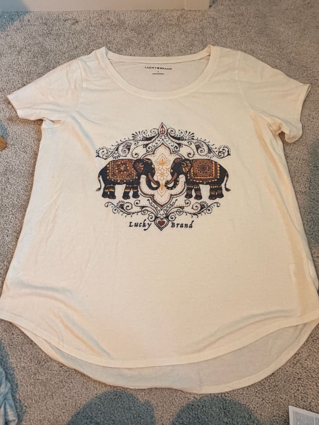Lucky Brand Elephant Graphic Tee Size L Cream Short Sleeve Boho Shirt 2