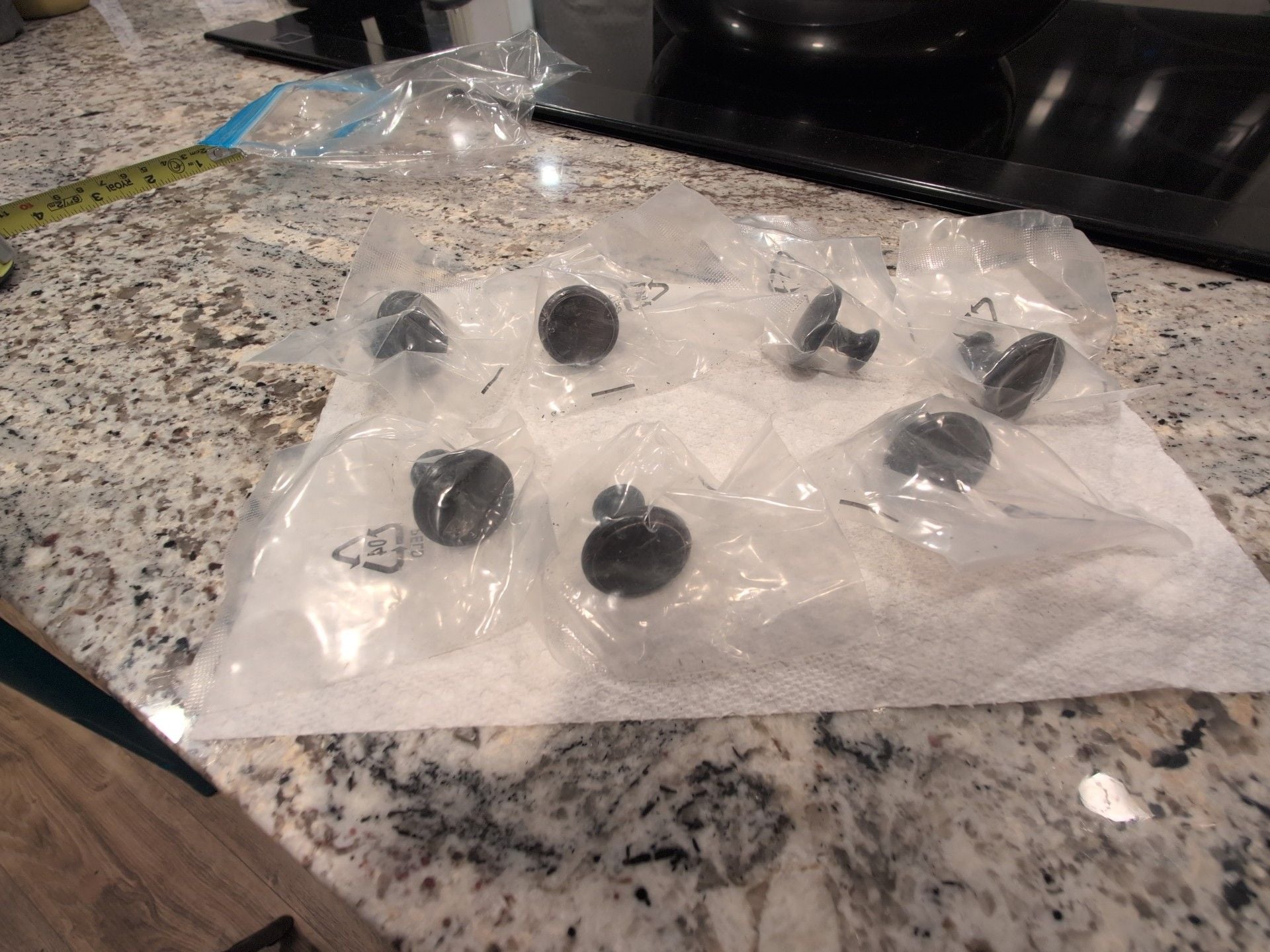 Cabinet Hardware Round Metal Knobs Oil Rubbed Bronze Set Of 7 1