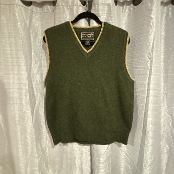 Abercrombie & Fitch Women's Sweater Vest Size L Green Wool V-Neck