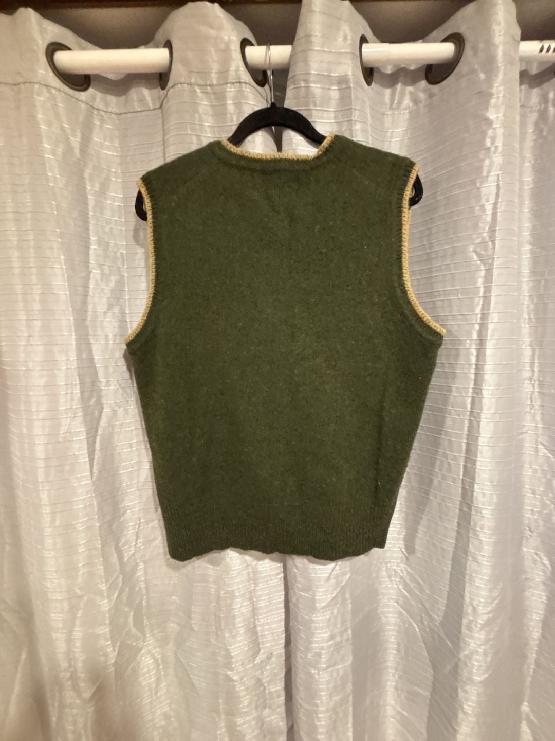 Abercrombie & Fitch Women's Sweater Vest Size L Green Wool V-Neck 7