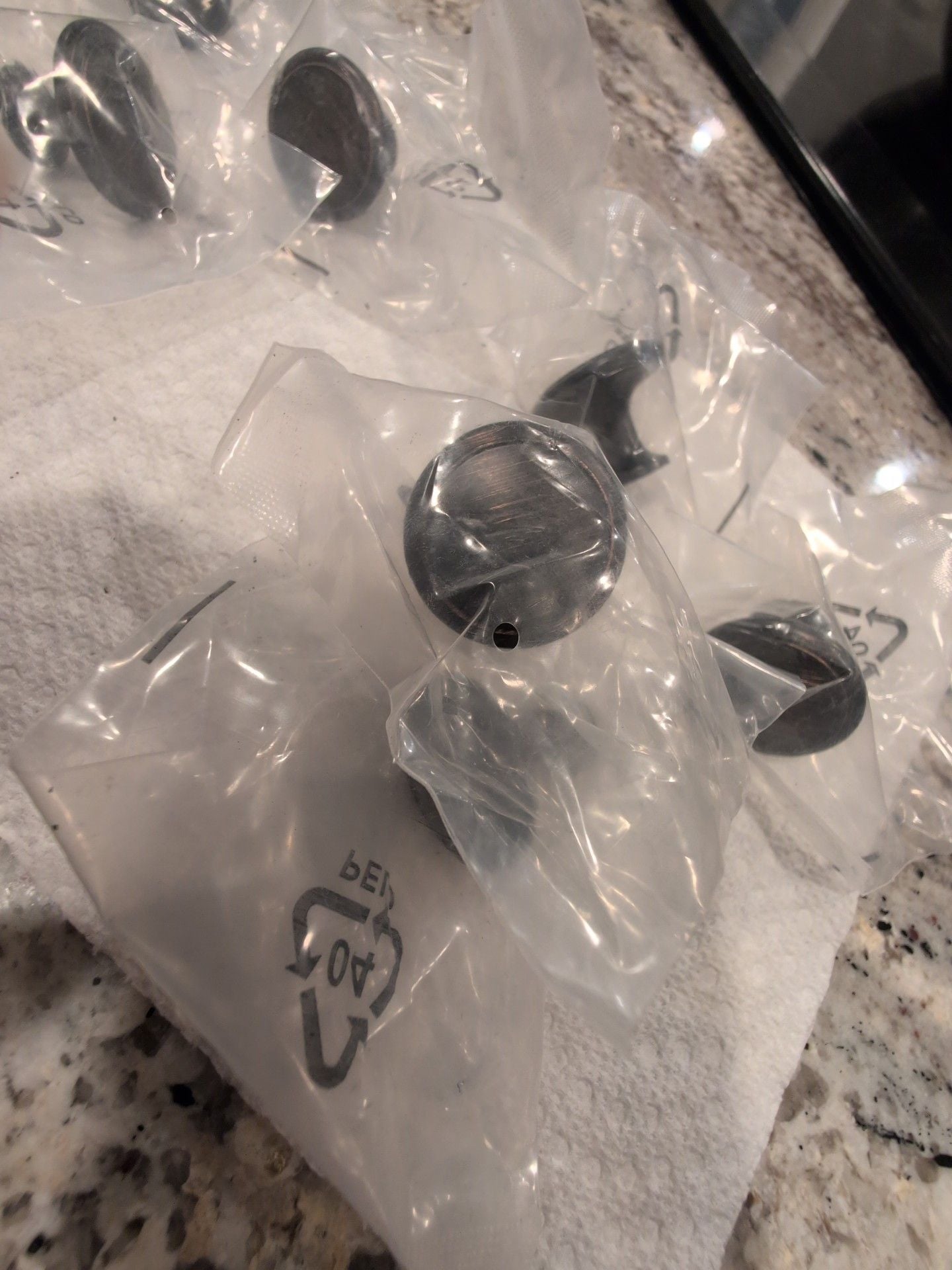 Cabinet Hardware Round Metal Knobs Oil Rubbed Bronze Set Of 7 2