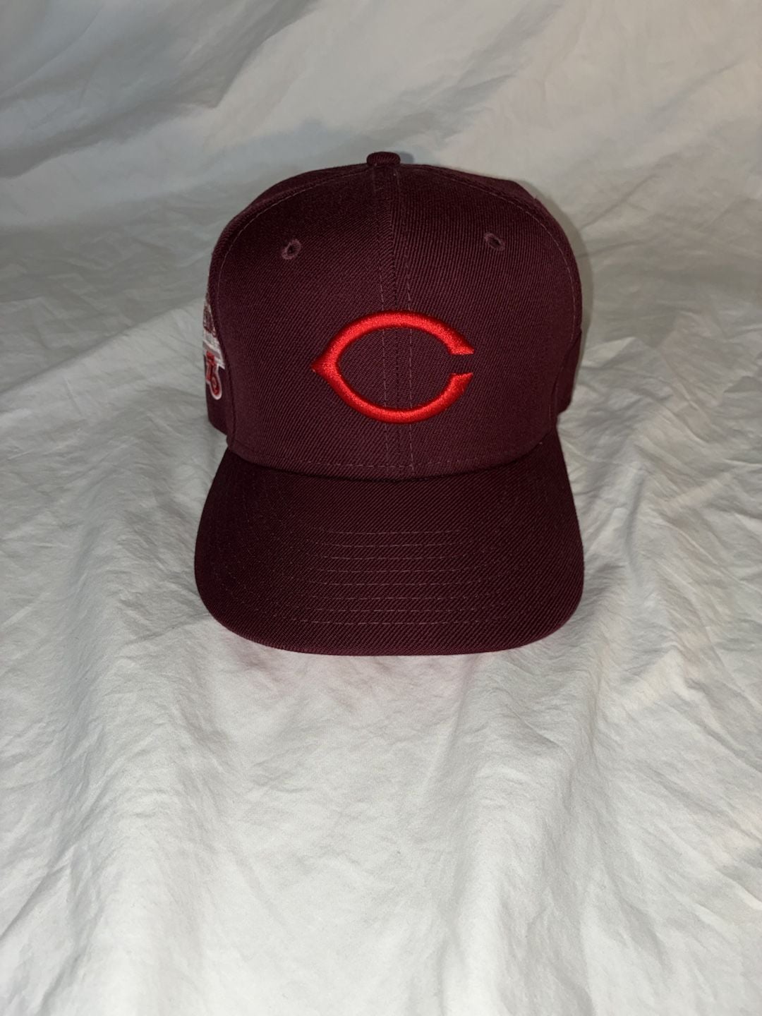 New Era Cincinnati Reds 59FIFTY Fitted Hat Size 7 1/4 Burgundy World Series 2