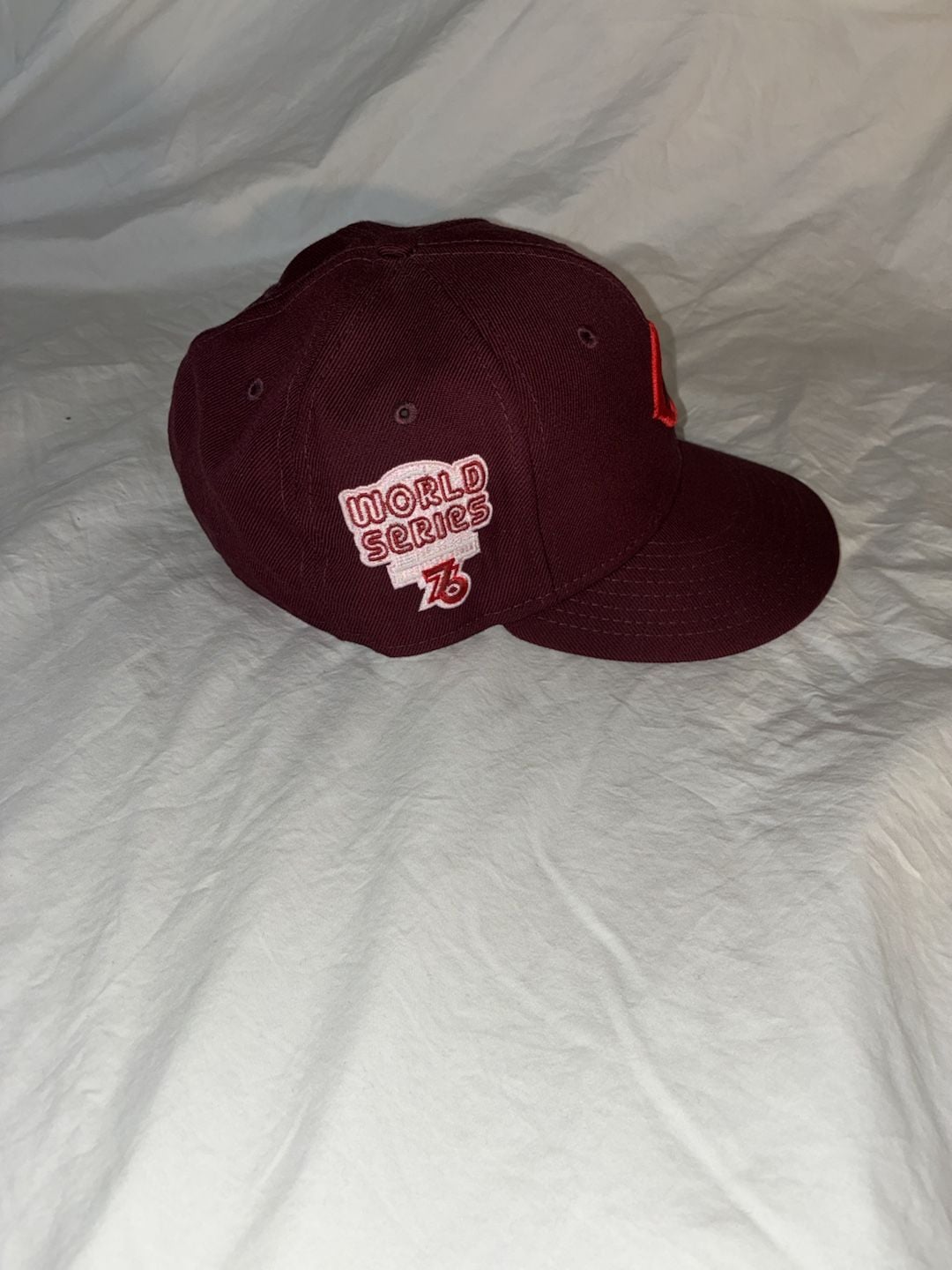 New Era Cincinnati Reds 59FIFTY Fitted Hat Size 7 1/4 Burgundy World Series 5