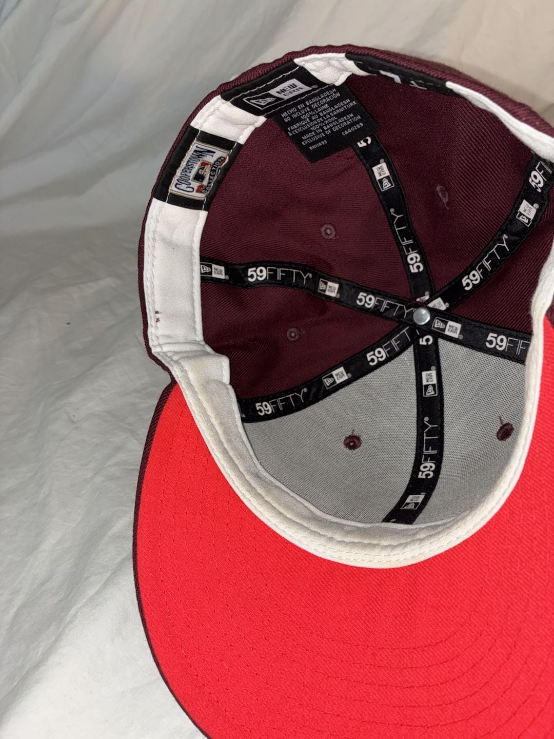 New Era Cincinnati Reds 59FIFTY Fitted Hat Size 7 1/4 Burgundy World Series 9