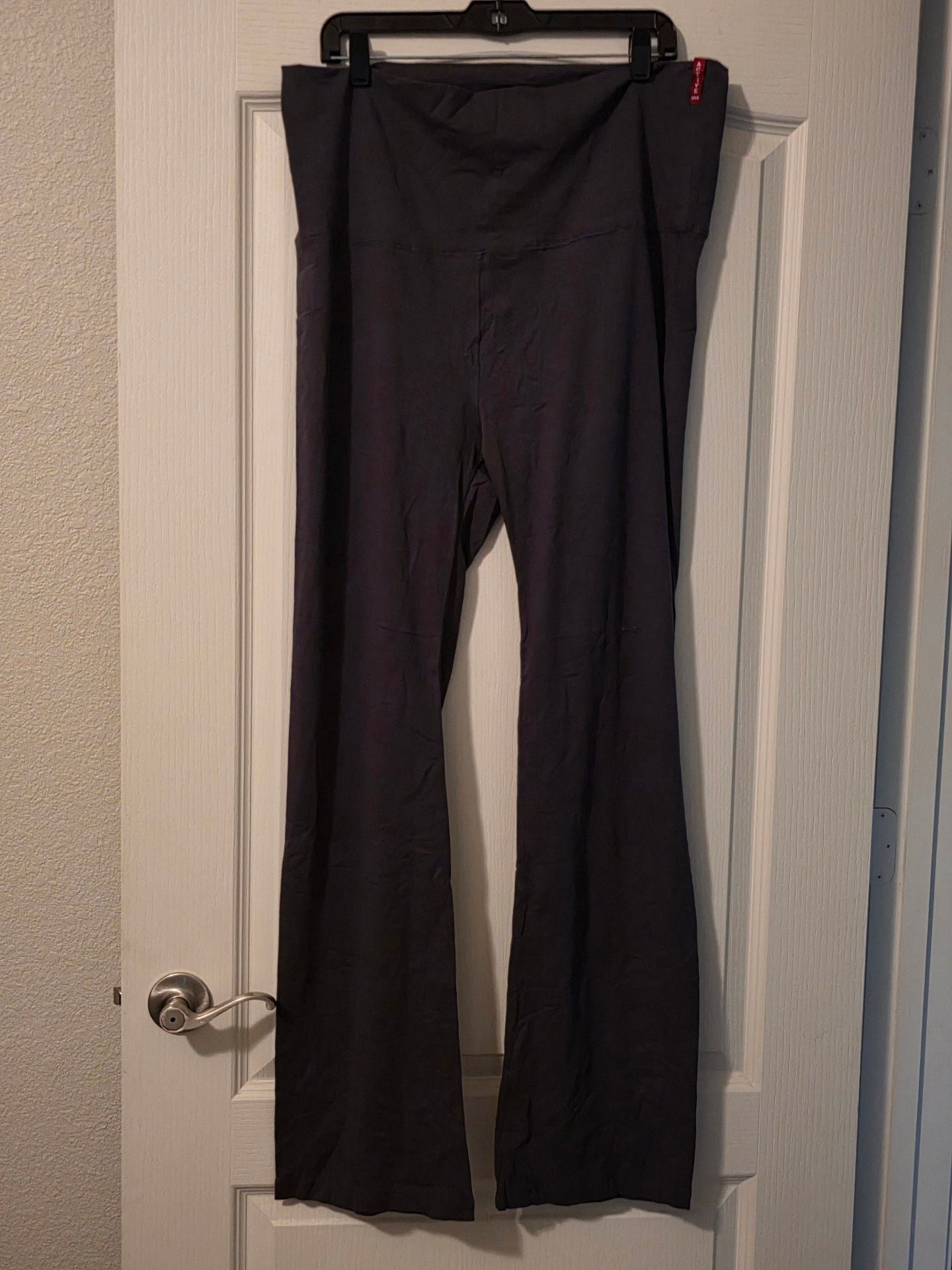 Active USA Yoga Pants Size 3XL Style 5150 Flare Leggings Charcoal Gray 3