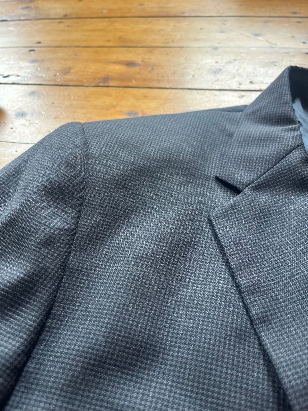 Joseph Abboud 100% Wool Suit 44R/W38 Charcoal Gray Houndstooth USA Made Vtg 90s 14