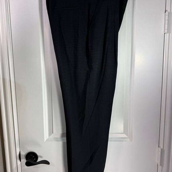 M.M.LaFleur Trousers Size 8 Black Pinstripe Pleated Pants