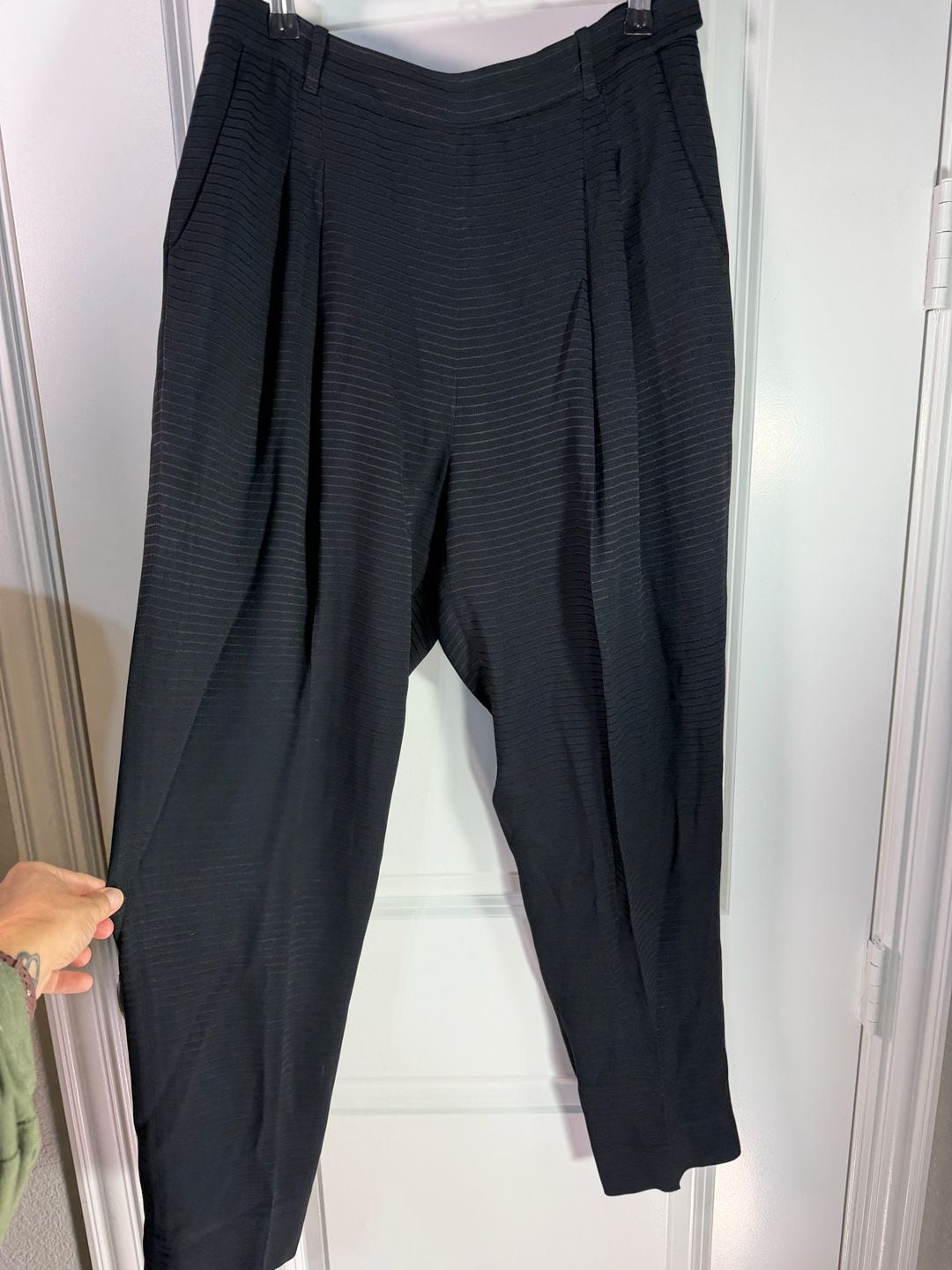 M.M.LaFleur Trousers Size 8 Black Pinstripe Pleated Pants 4
