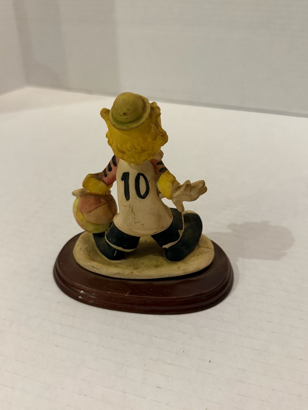 Davar Originals Vintage Clown Figurine #10 Basketball Player 2