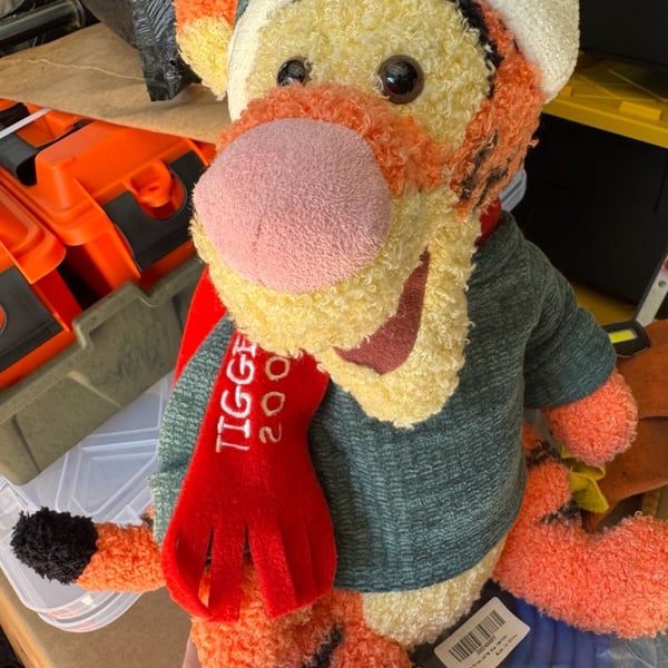 VintageDisney Tigger Plush Toy 2000 Holiday Winter Sweater Scarf Hat