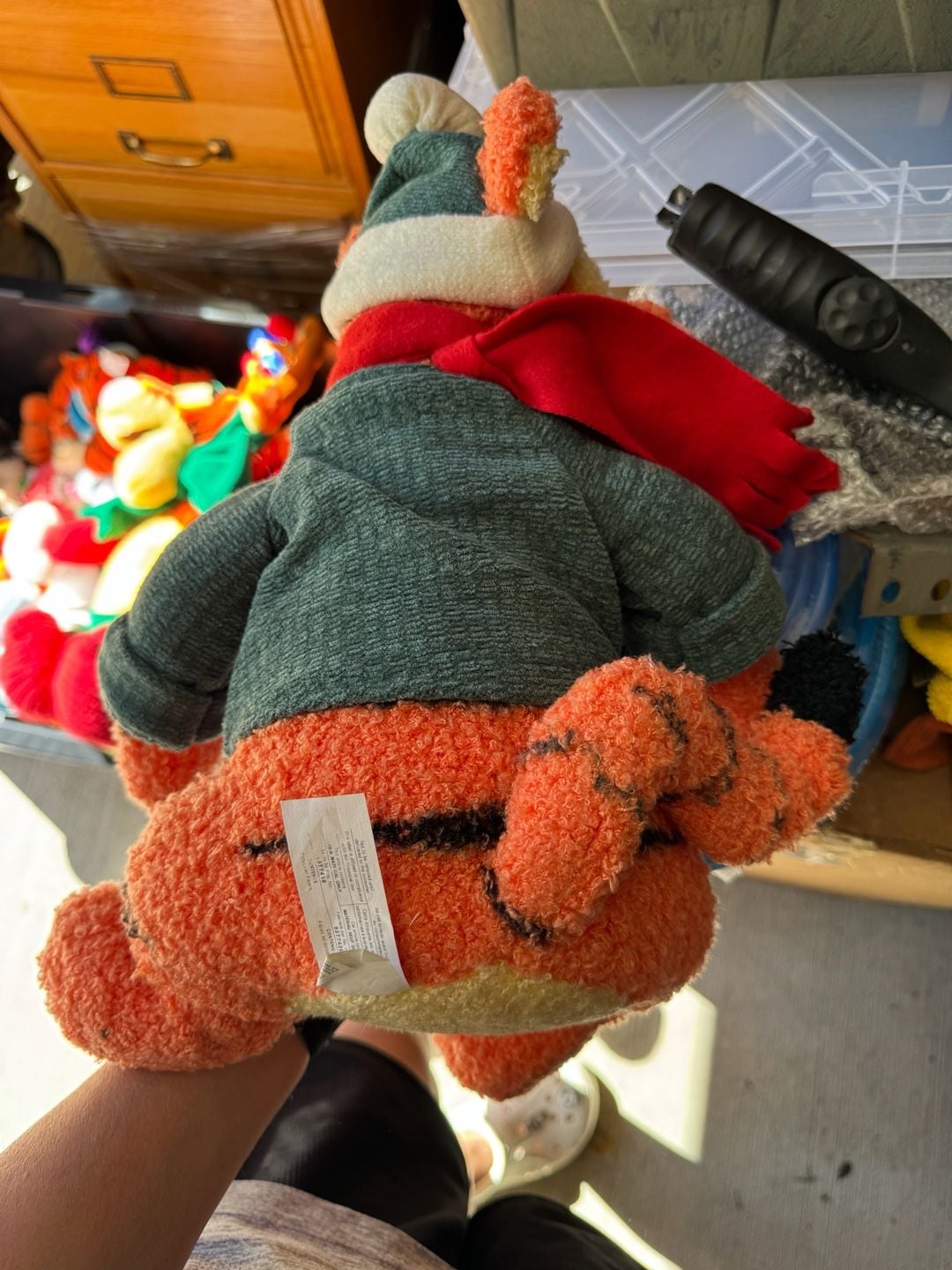 VintageDisney Tigger Plush Toy 2000 Holiday Winter Sweater Scarf Hat 4