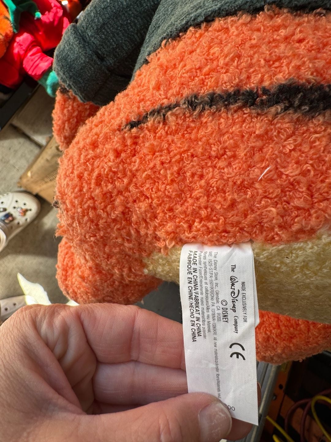 VintageDisney Tigger Plush Toy 2000 Holiday Winter Sweater Scarf Hat 5