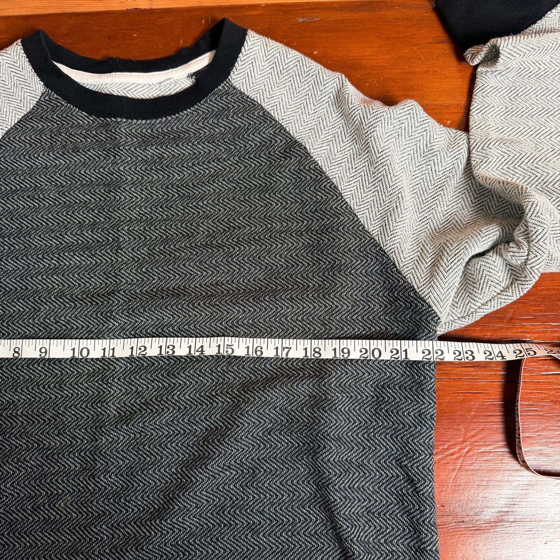 Sovereign Code Crewneck Sweater Herringbone Gray Black Size XL 5