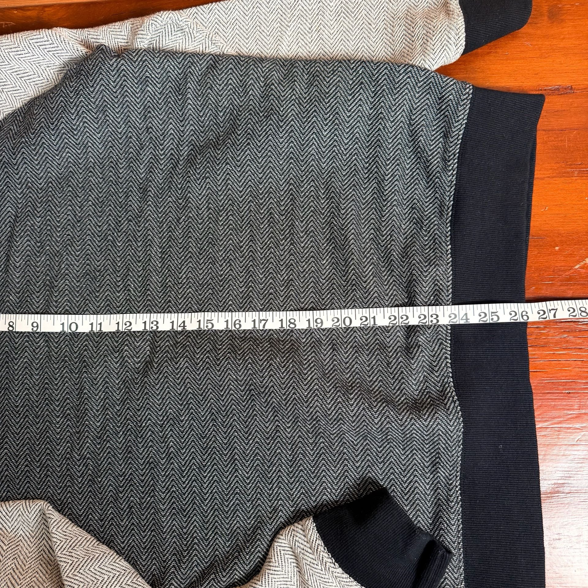 Sovereign Code Crewneck Sweater Herringbone Gray Black Size XL 6