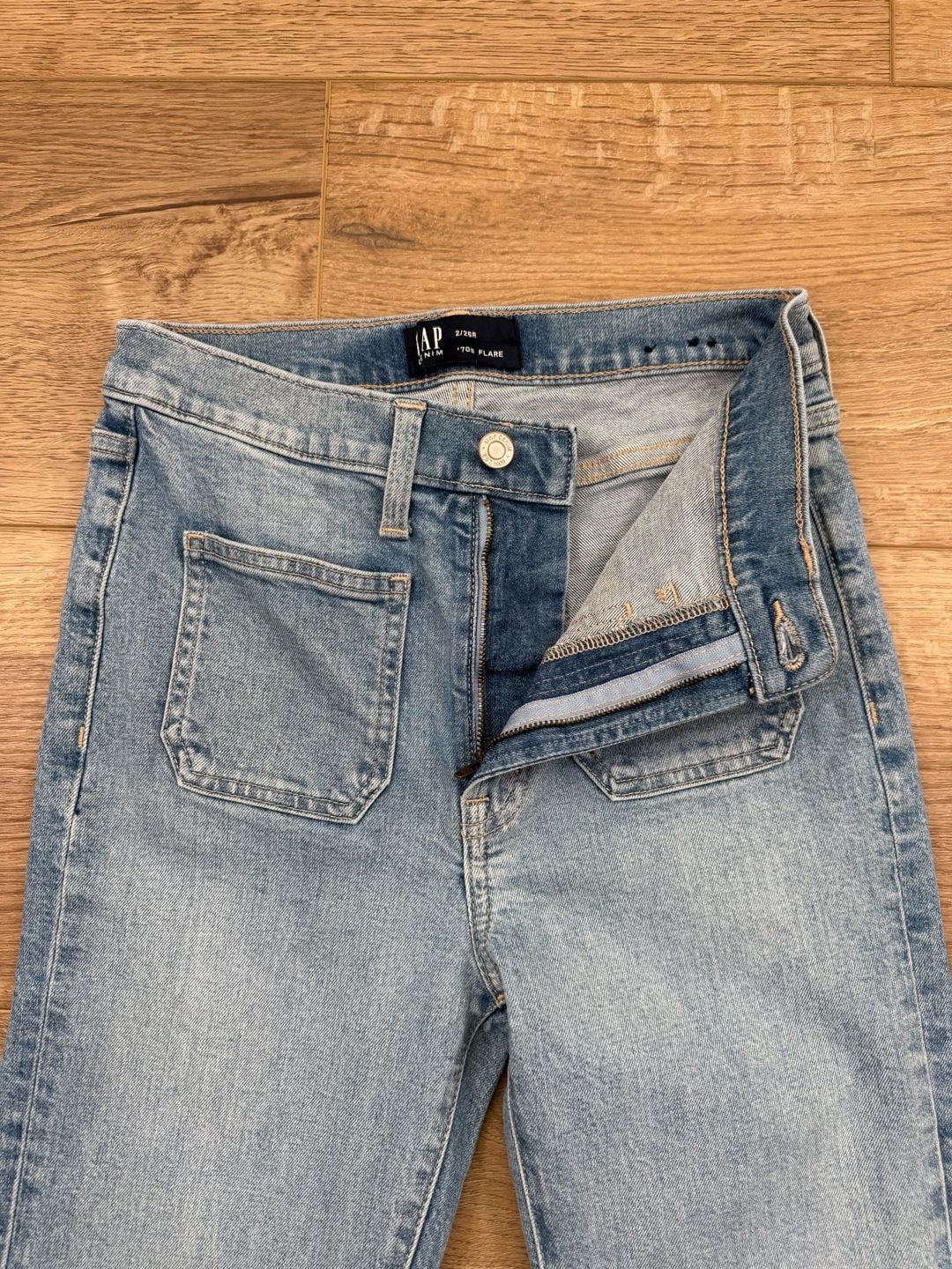 Gap Denim ’70s Flare Jeans 2/26R Light Wash High Rise Patch Pockets 5