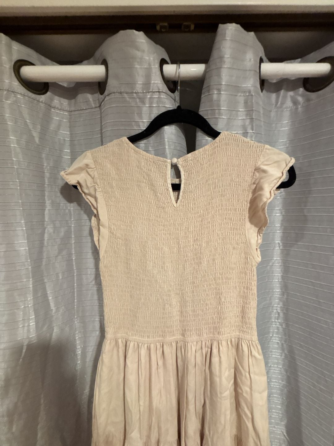 Zesica Smocked Midi Dress Size M Beige Ruffle Sleeves Tiered 7