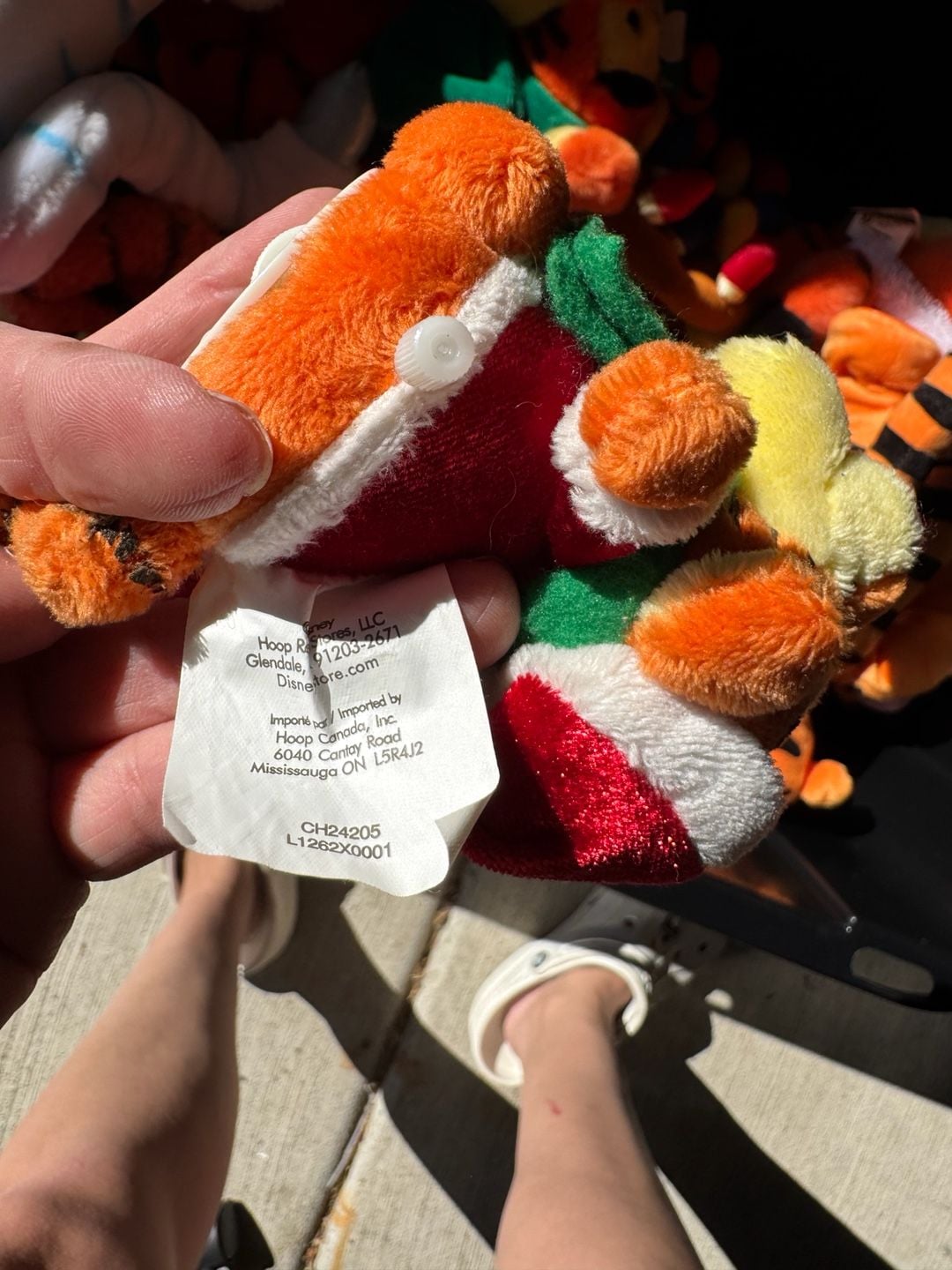 Vintage Disney Tigger Christmas Santa Wind Up Plush Toy 4