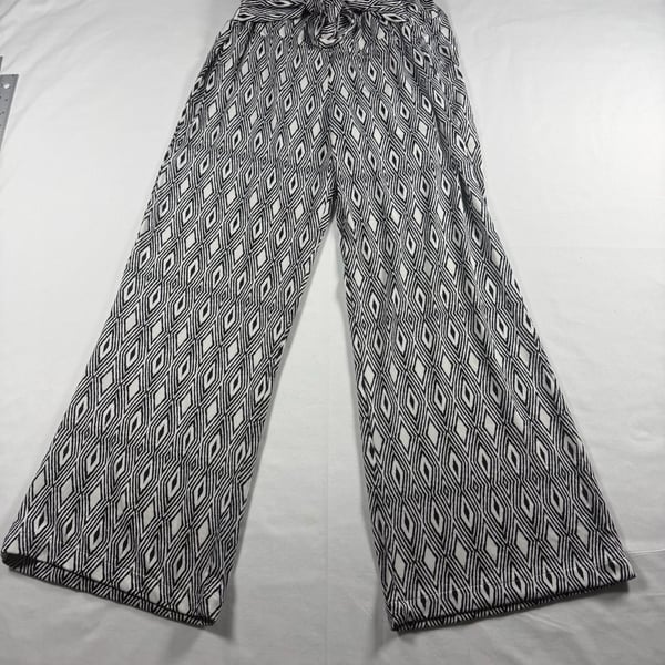Robert Louis Palazzo Pants Size M Black White Diamond Geometric Tie Waist