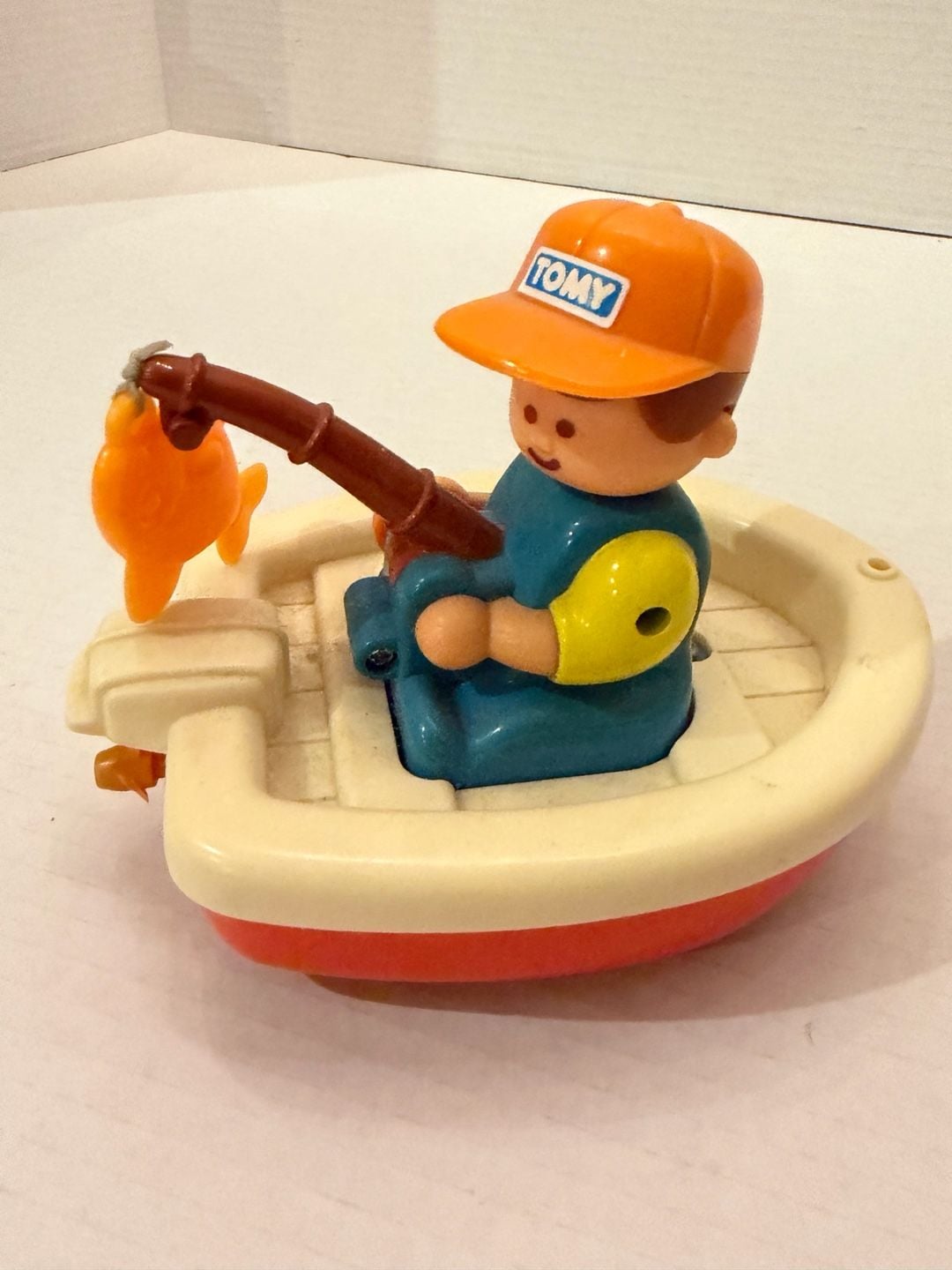 Tomy Vintage Fishing Boat w/ Fisherman Toy 4