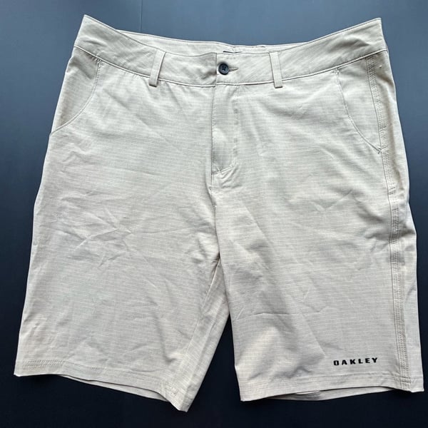 Oakley Hydrolix Shorts Size 36 Tan Striped Regular Fit