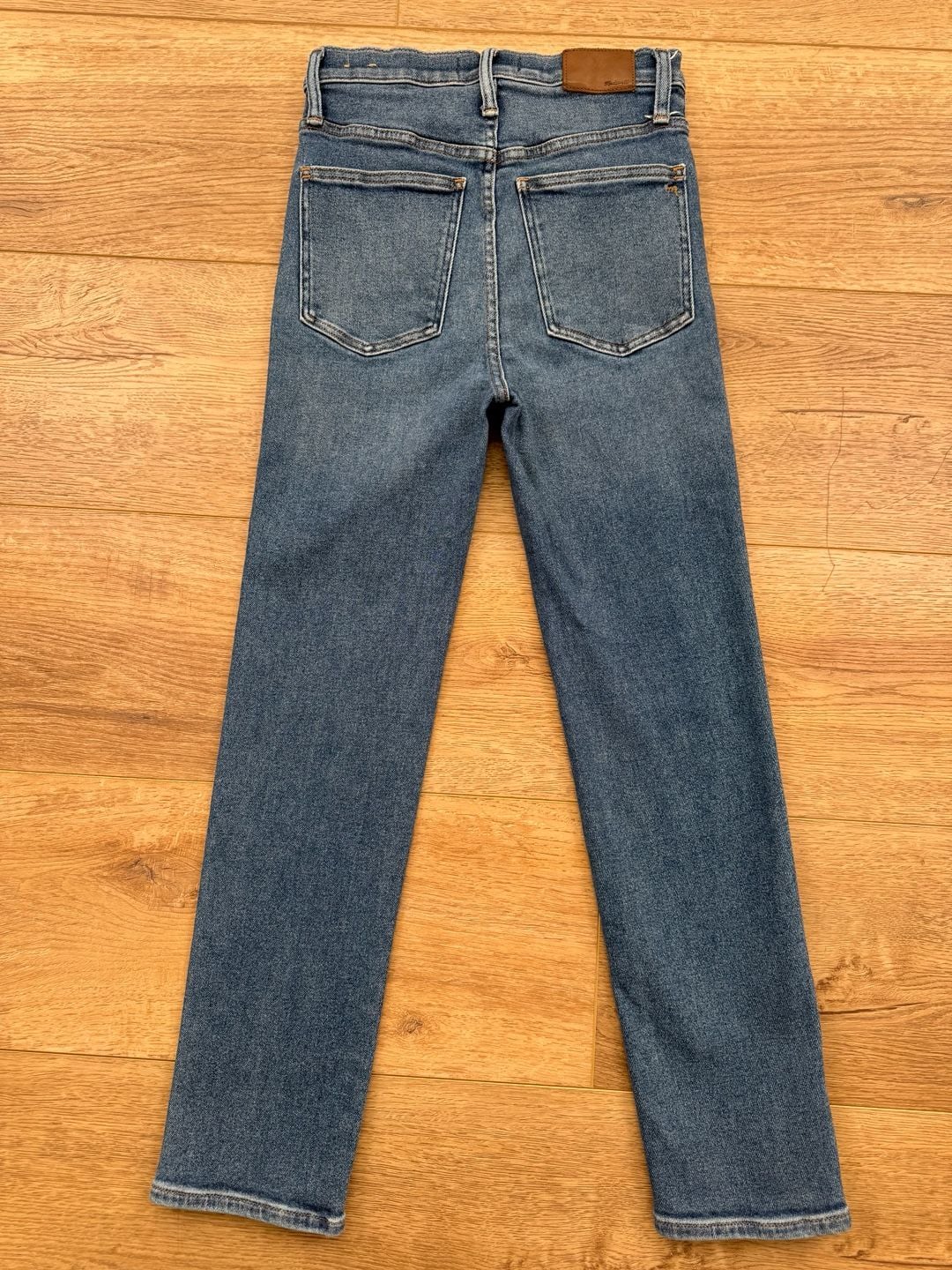 Madewell The Perfect Vintage Jeans Size 26 High Rise Medium Wash Tapered 10