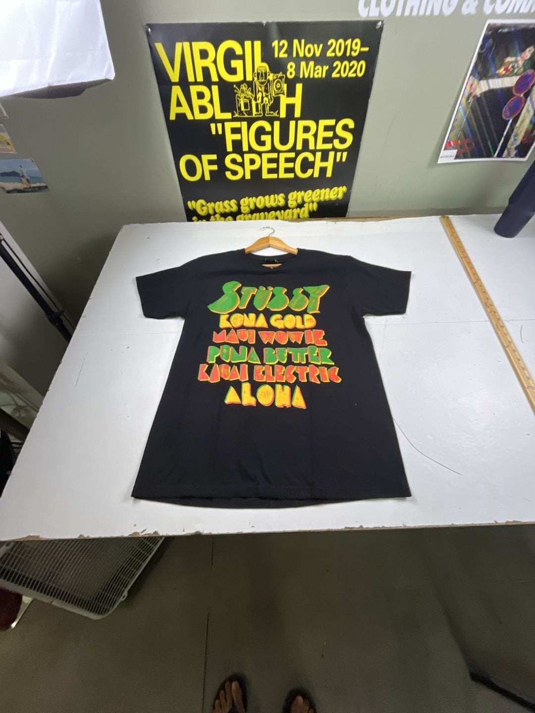 Stüssy Graphic T-Shirt Size Medium Black Kona Gold Hawaii Aloha OF 2