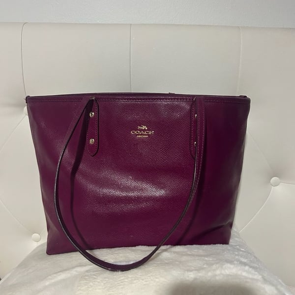Coach City Zip Tote Fuchsia Crossgrain Leather