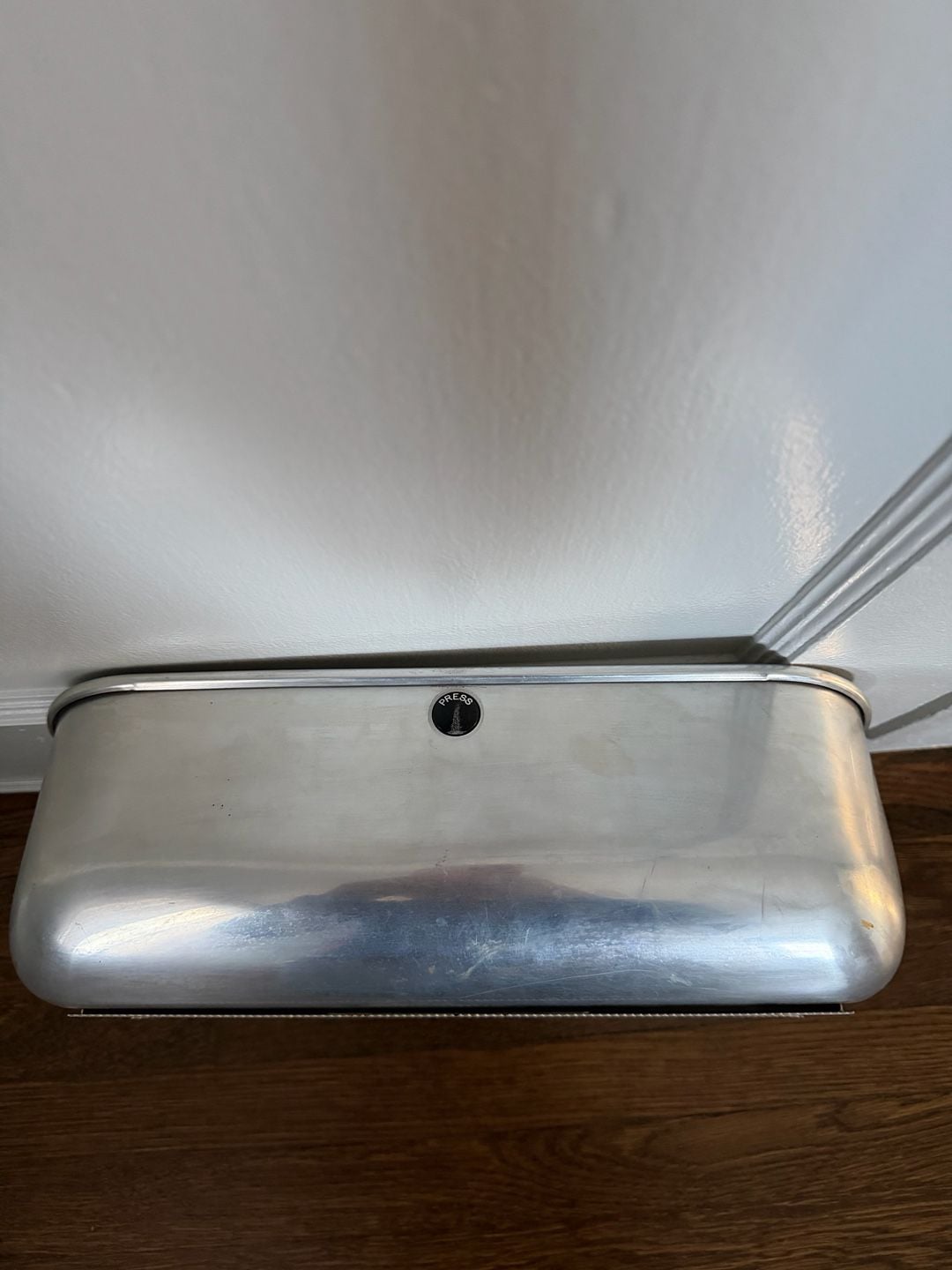 Vintage 1950s 1960s Aluminum Kitchen Wrap Paper Towel Dispenser Wall Mount Silver 5