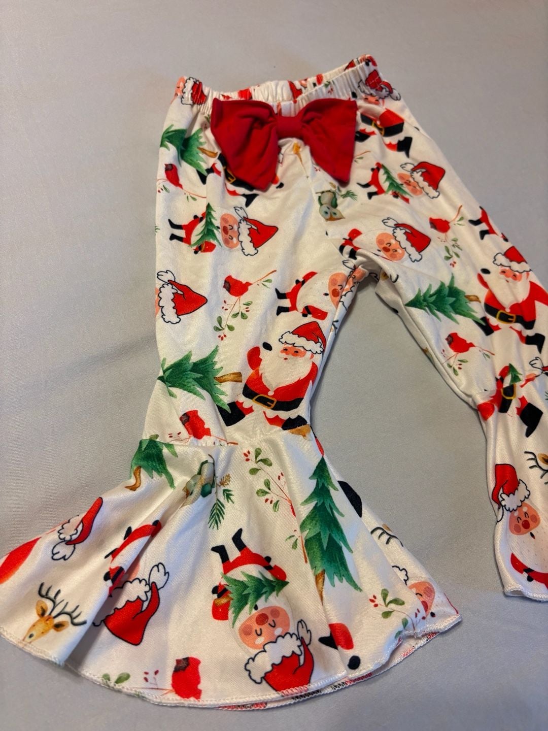 Adorable holiday Christmas Pants Size 3-6M 3