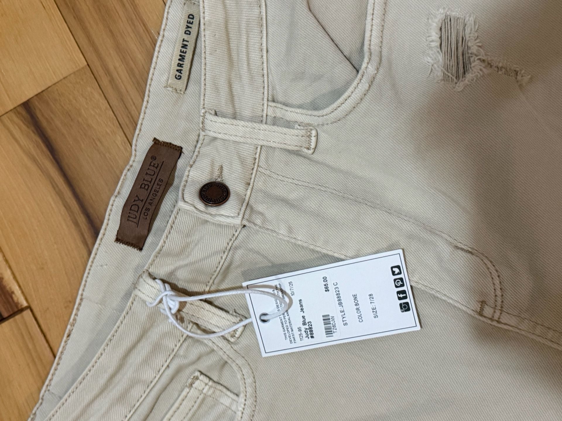 Judy Blue Wide Leg Jeans Size 7/28 Bone Distressed Garment Dyed 4