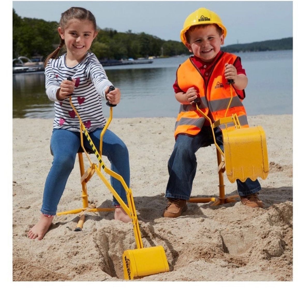 The Big Dig Sandbox Digger Excavator Crane Toy With Base 3