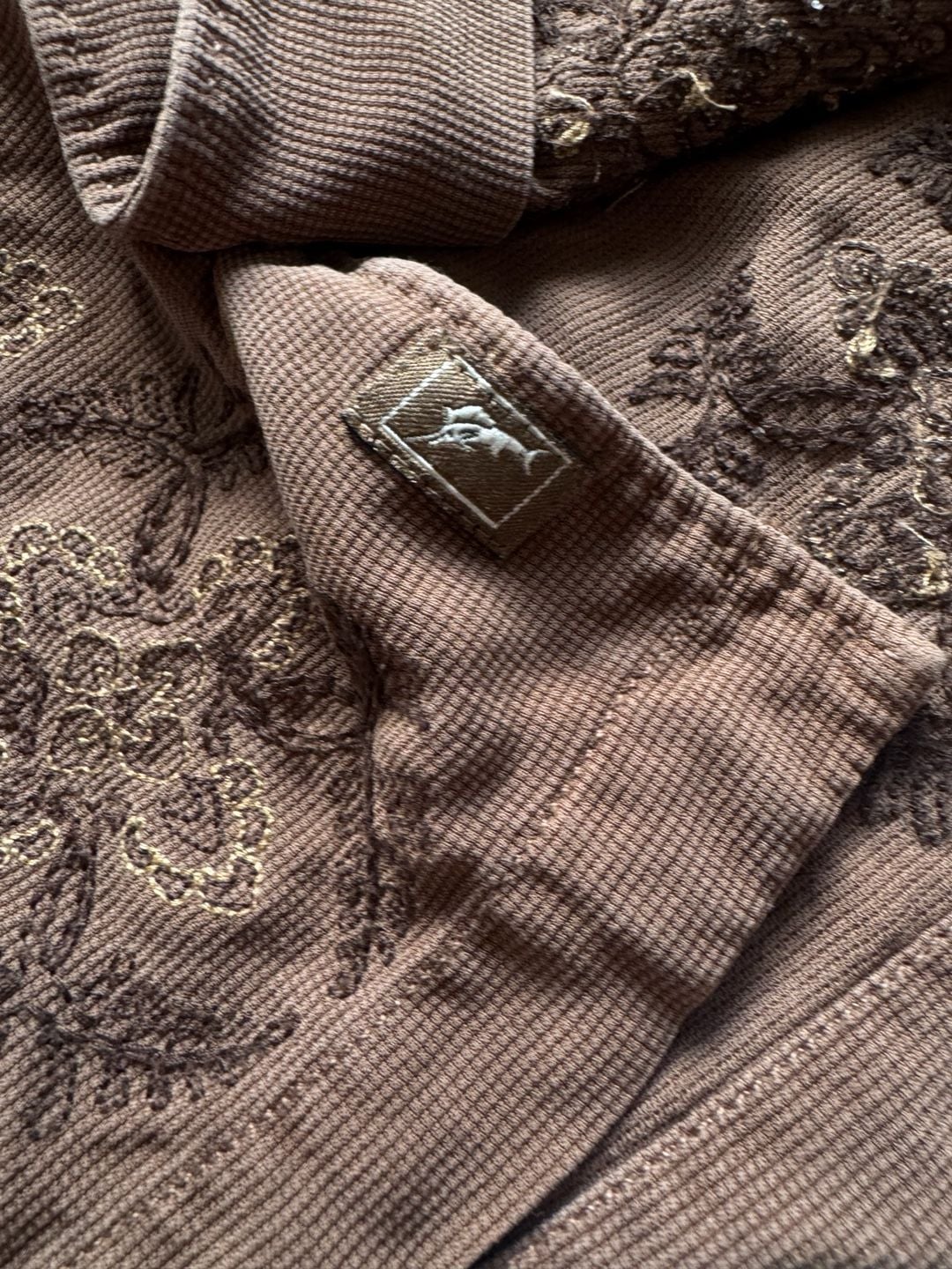 Tommy Bahama 100% Silk Brown Embroidered Button Up Y2K Resort Shirt Men’s M 9