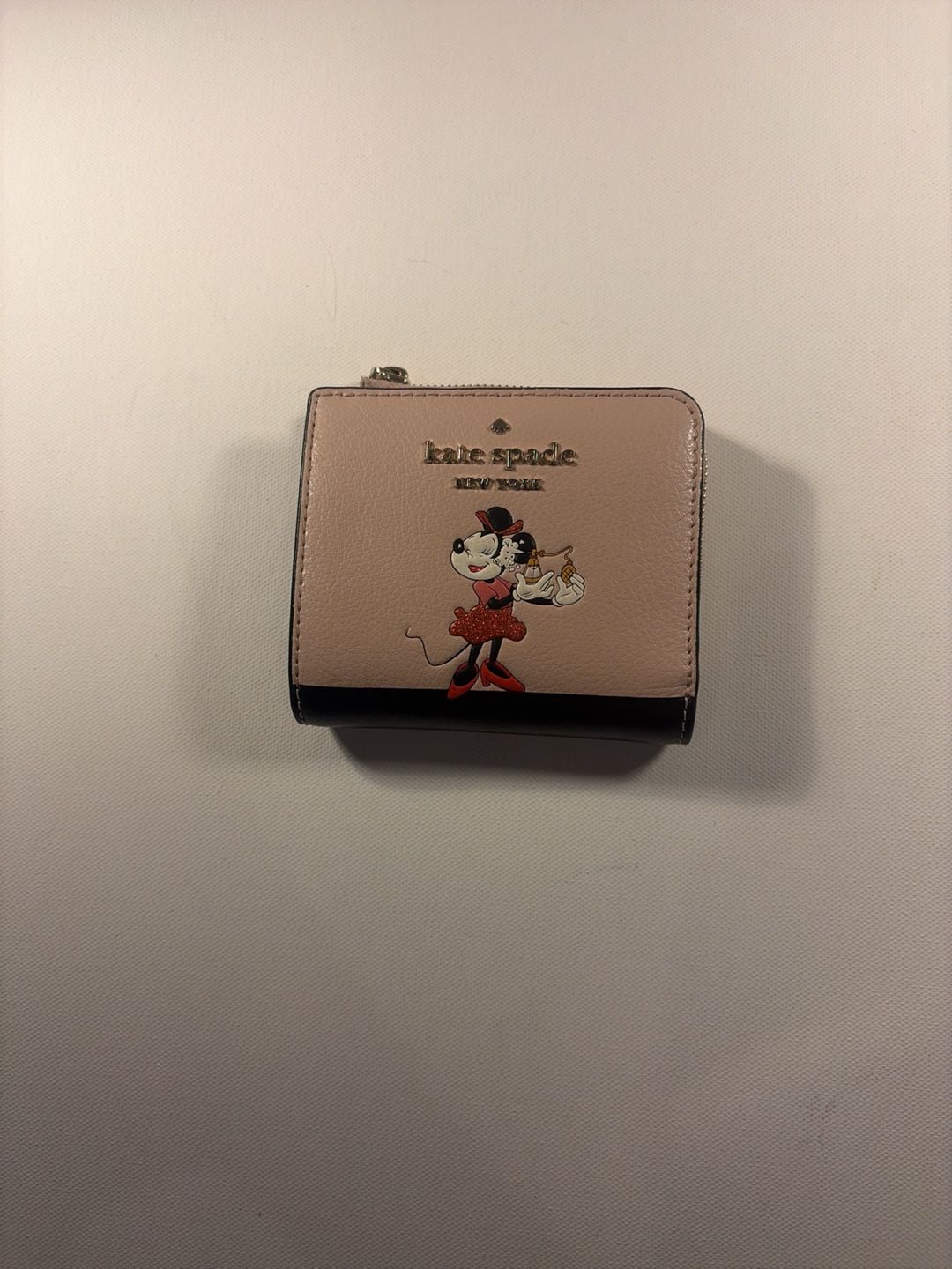 Kate Spade Disney Minnie Mouse L-Zip Bifold Wallet Pale Vellum Multi 1