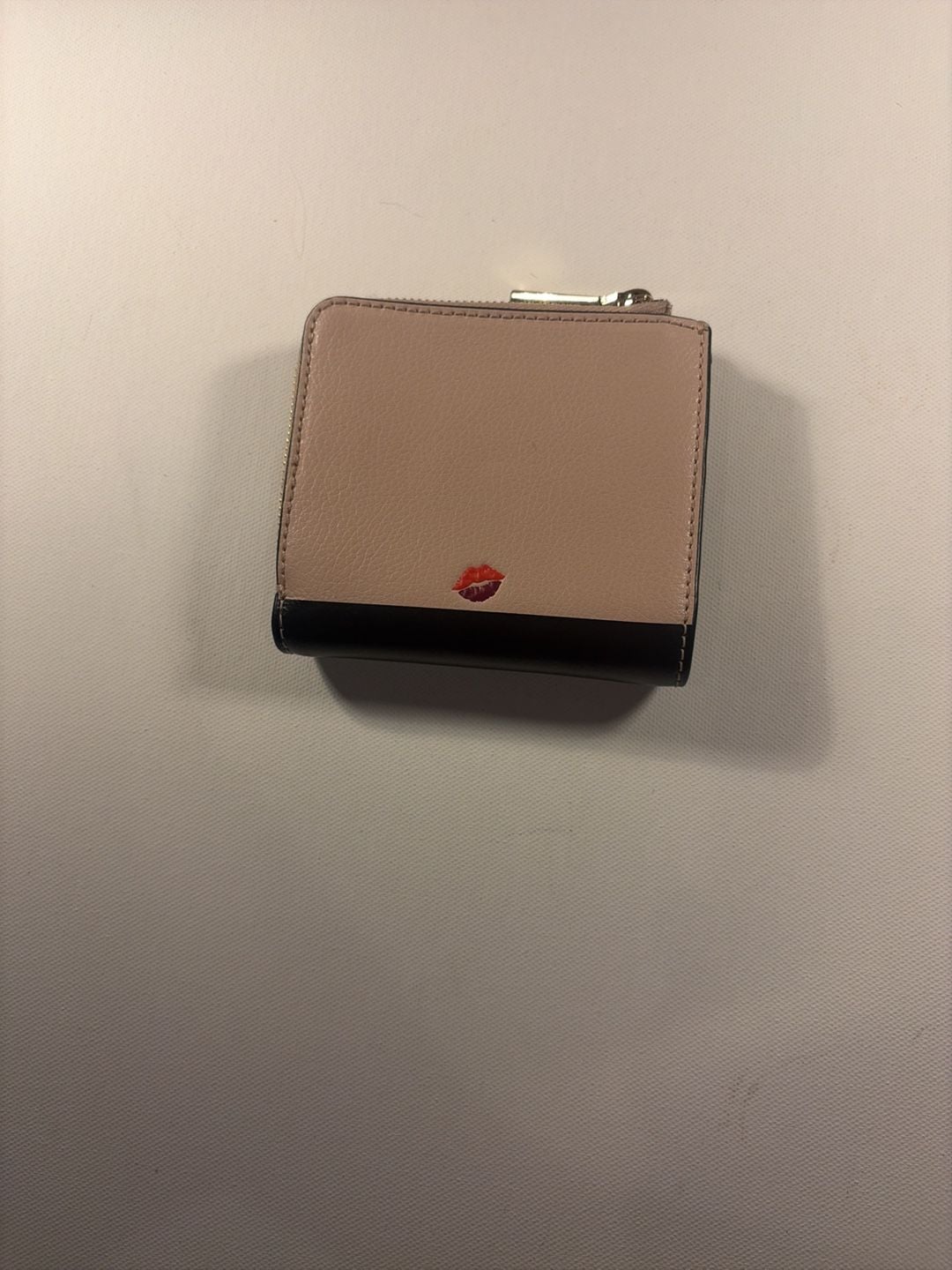 Kate Spade Disney Minnie Mouse L-Zip Bifold Wallet Pale Vellum Multi 2