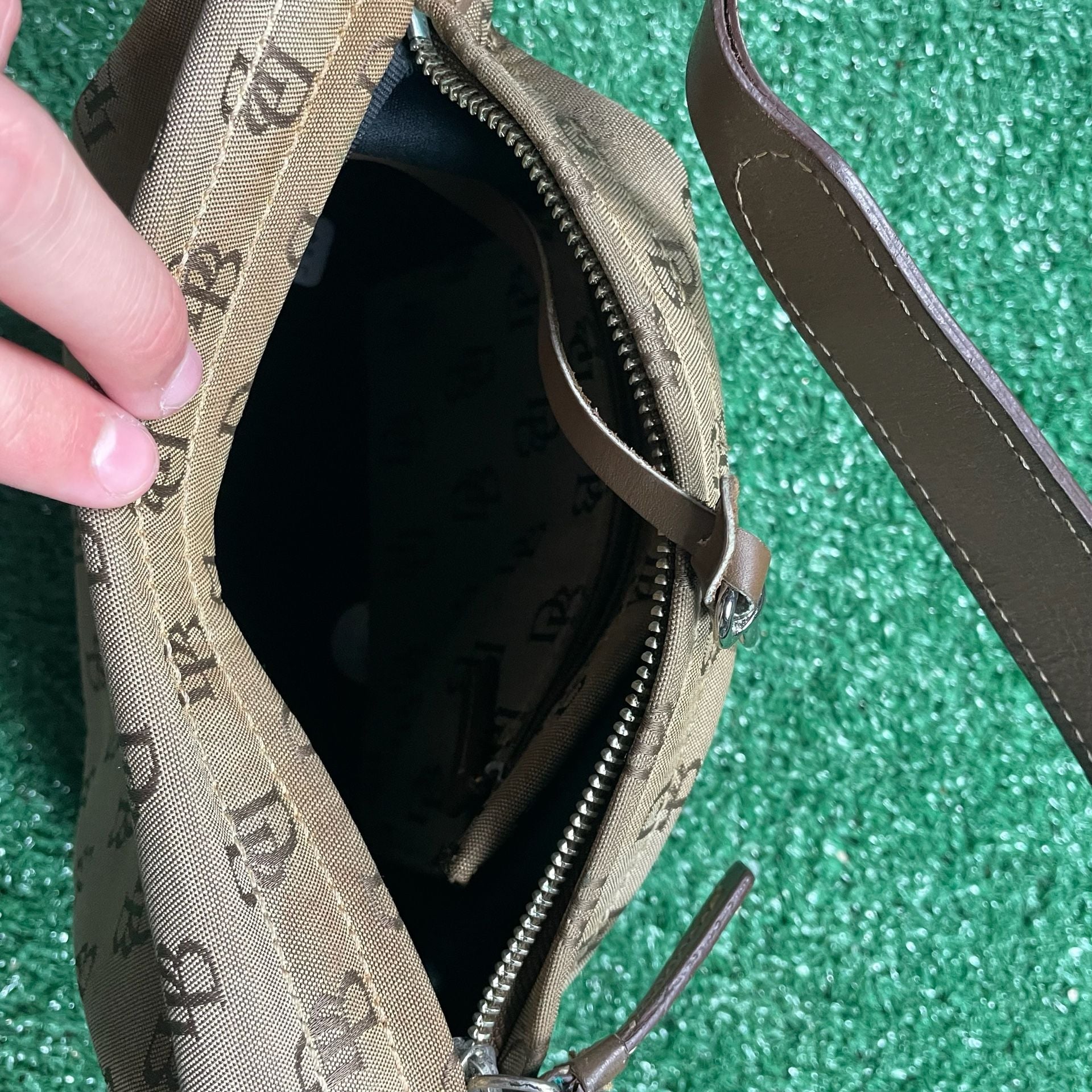Dooney & Bourke Monogram Canvas Shoulder Bag Brown Y2K Handbag 5