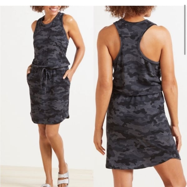 Sundry For Evereve Camo Romper Size 4/XL Grey Black Sleeveless A809