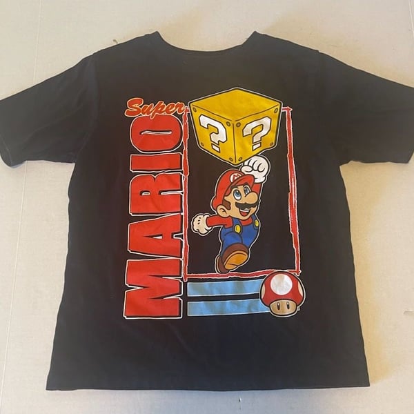 Super Mario Graphic T-Shirt Size L (10/12) Black