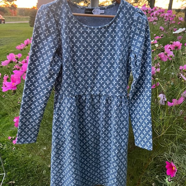 Piper & Scoot Dress Size S Blue Geometric Long Sleeve