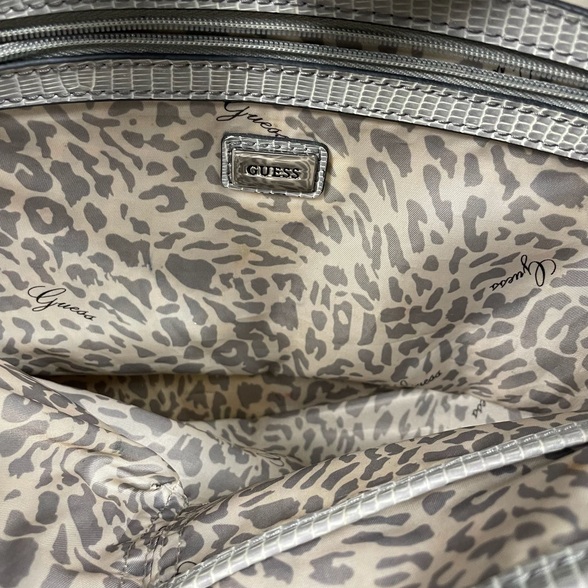 Guess Ostrich Embossed Tote Shoulder Bag White Beige Bow Rhinestone 9