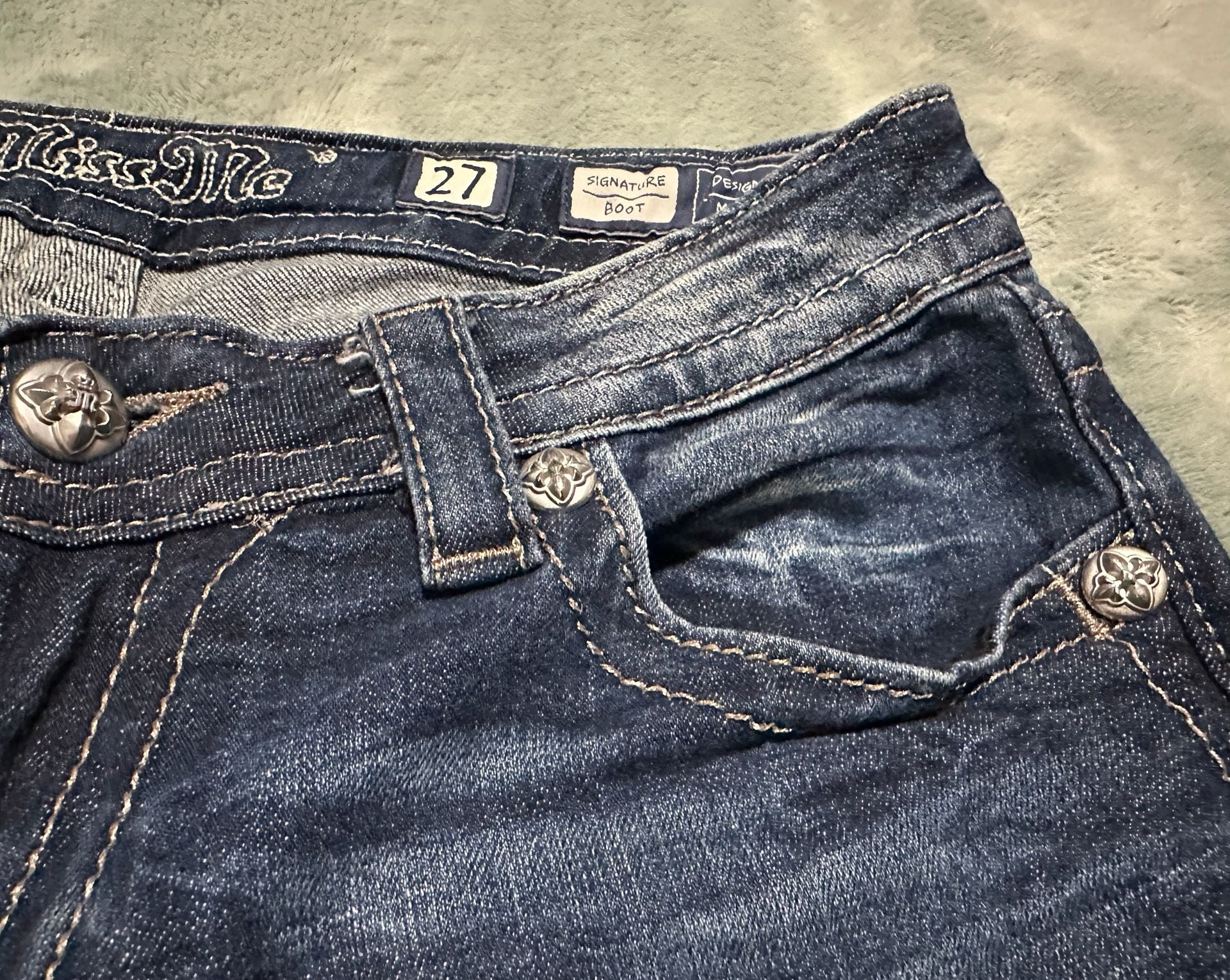 Miss Me Signature Boot Jeans Size 27 Dark Wash Denim Bootcut 6