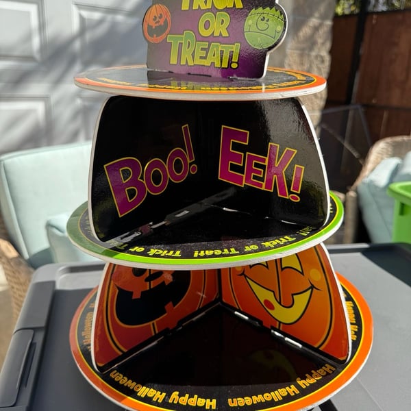Halloween Trick Or Treat 3-Tier Cupcake Stand Display
