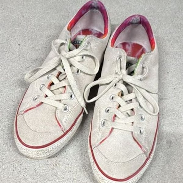 Converse Chuck Taylor All Star Size 9.5 White Suede Tie-Dye Sneakers