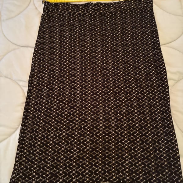 Maeve Pencil Skirt Size L Black Diamond Geometric Knit A810