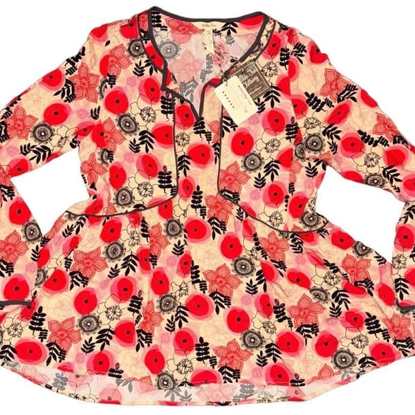 Matilda Jane Mistletoe Magic Tunic Size S Red Floral